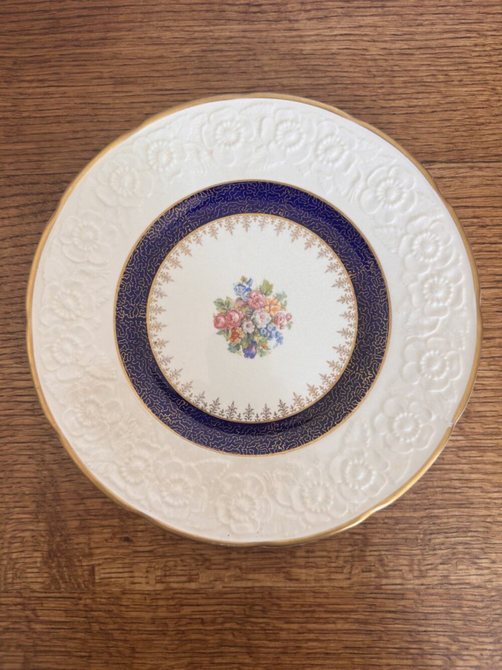 SOVEREIGN CANADA SET OF 8 PLATES PATTERN 463-38